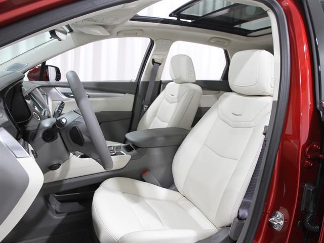 new 2025 Cadillac XT5 car, priced at $59,209