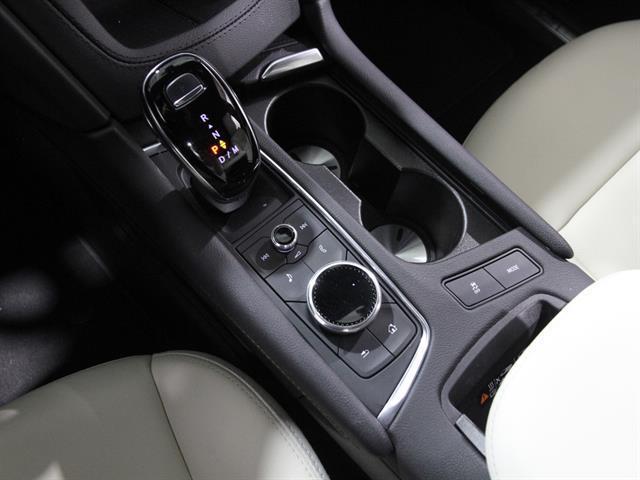 used 2022 Cadillac XT5 car, priced at $37,500