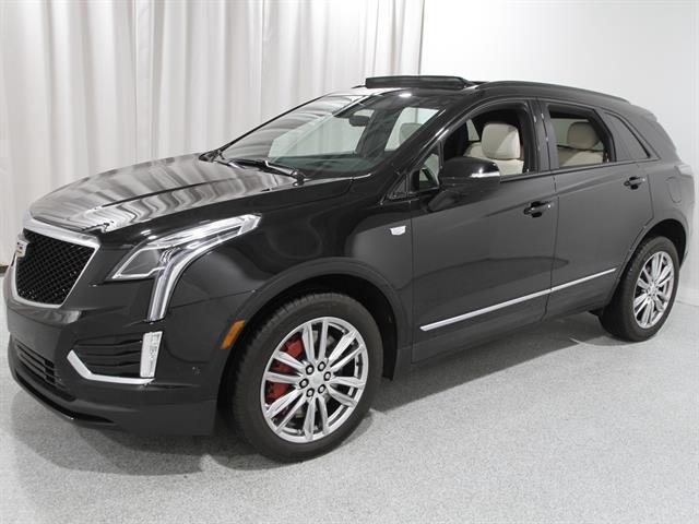 used 2022 Cadillac XT5 car, priced at $37,500