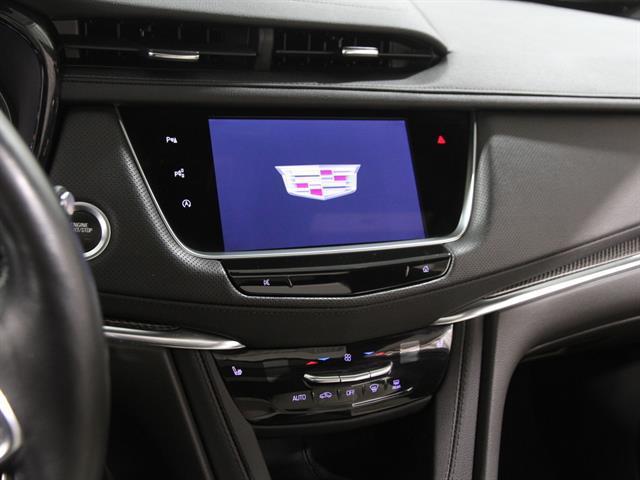 used 2022 Cadillac XT5 car, priced at $37,500