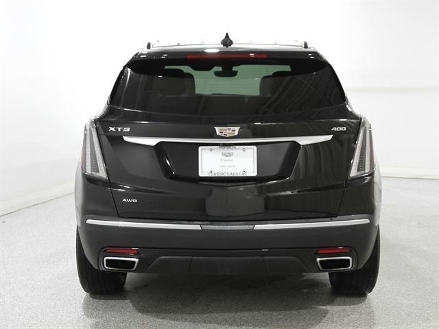 used 2022 Cadillac XT5 car, priced at $37,500