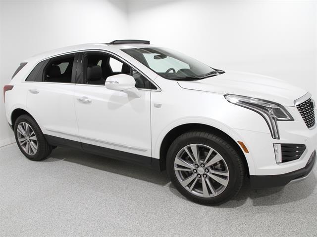 new 2025 Cadillac XT5 car, priced at $50,810