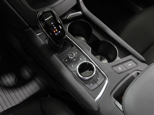 new 2025 Cadillac XT5 car, priced at $50,810