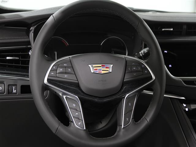 new 2025 Cadillac XT5 car, priced at $57,810