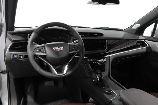 new 2024 Cadillac XT6 car, priced at $51,580