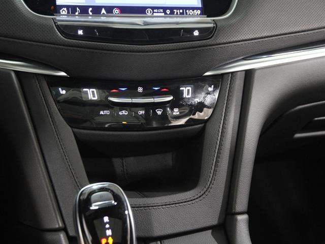 new 2025 Cadillac XT5 car, priced at $55,035