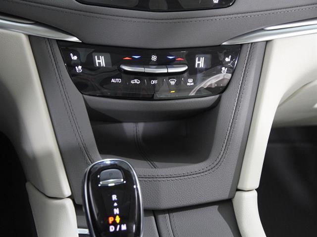 new 2026 Cadillac XT5 car, priced at $60,520