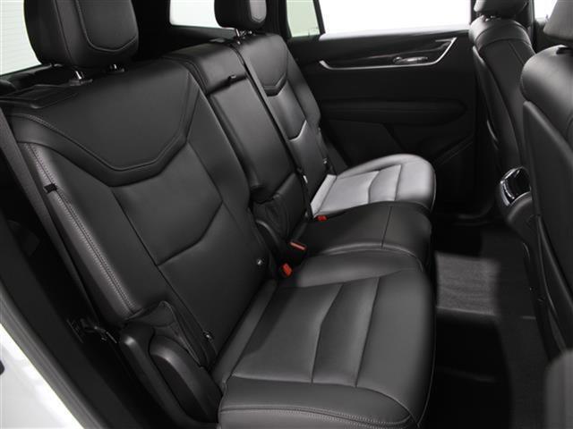 used 2022 Cadillac XT6 car, priced at $43,990