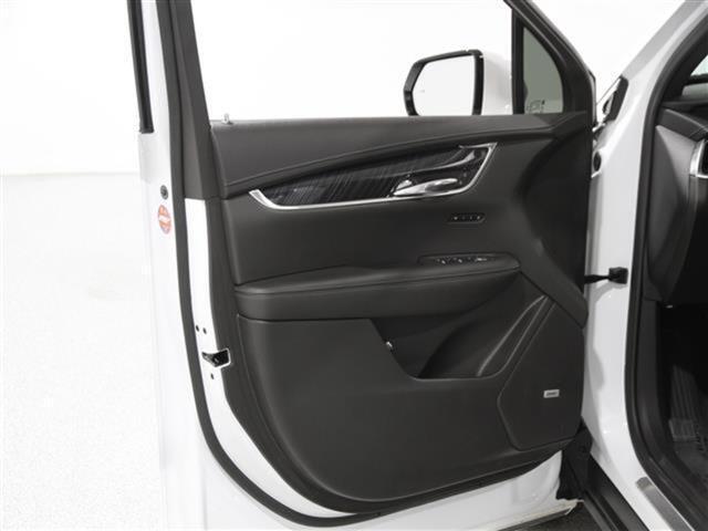 used 2022 Cadillac XT6 car, priced at $43,990