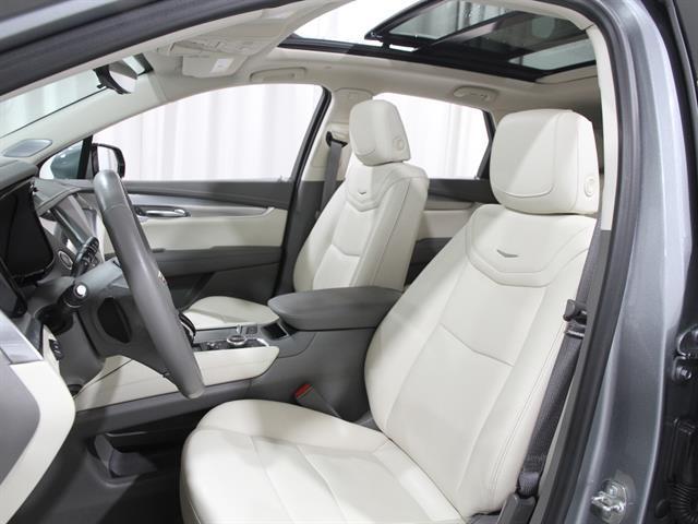 used 2024 Cadillac XT5 car, priced at $36,995