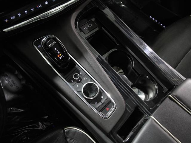 used 2022 Cadillac Escalade ESV car, priced at $55,325