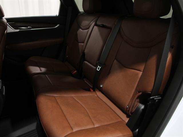 new 2025 Cadillac XT5 car, priced at $57,055