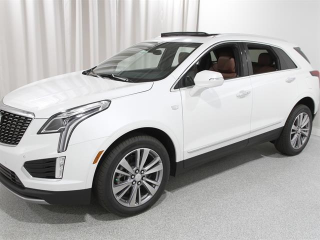 new 2025 Cadillac XT5 car, priced at $57,055