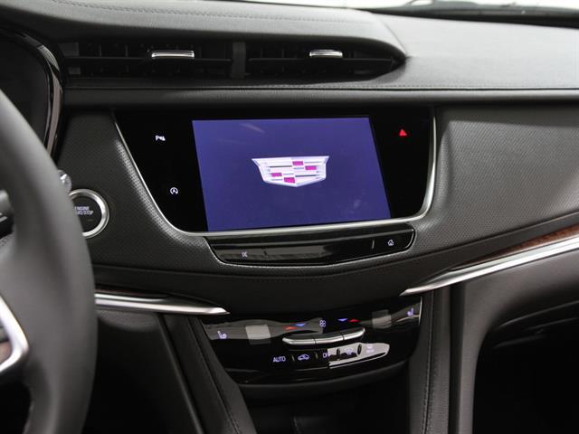 new 2025 Cadillac XT5 car, priced at $57,055