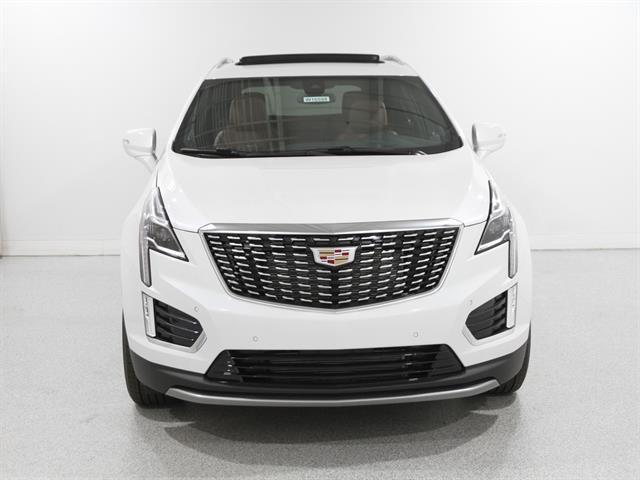 new 2025 Cadillac XT5 car, priced at $57,055