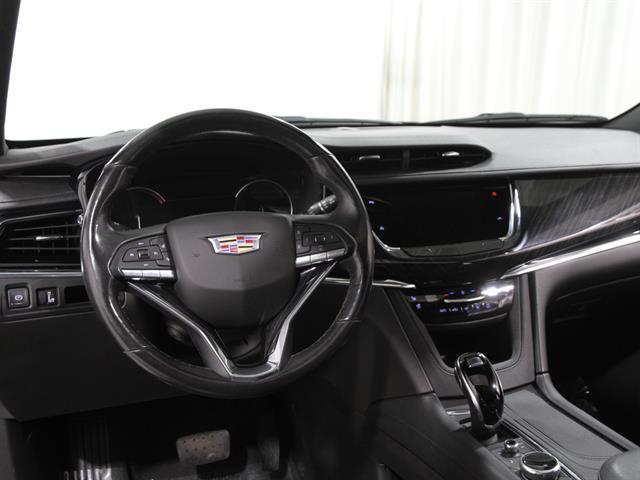 used 2022 Cadillac XT6 car, priced at $34,990