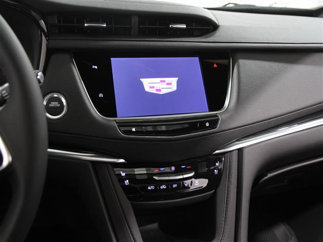 new 2025 Cadillac XT5 car, priced at $55,980