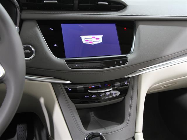 new 2025 Cadillac XT5 car, priced at $54,740