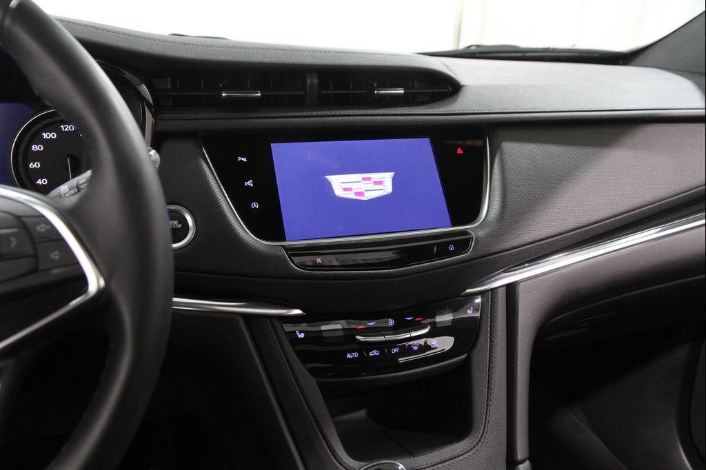 used 2022 Cadillac XT5 car, priced at $37,777
