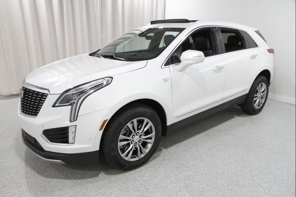used 2022 Cadillac XT5 car, priced at $37,777