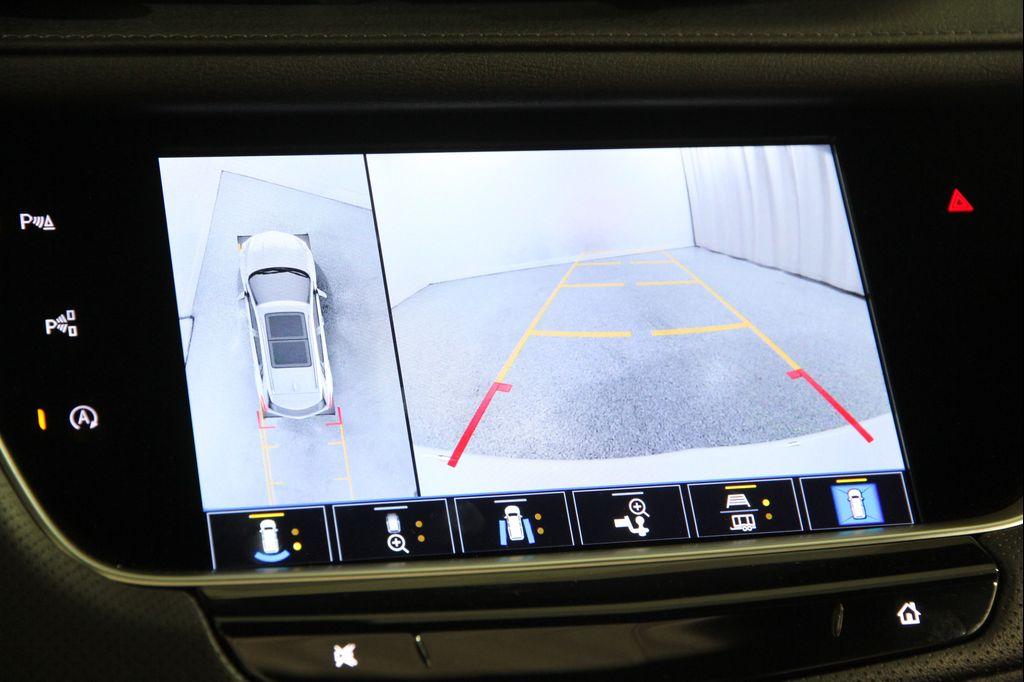 used 2022 Cadillac XT5 car, priced at $37,777