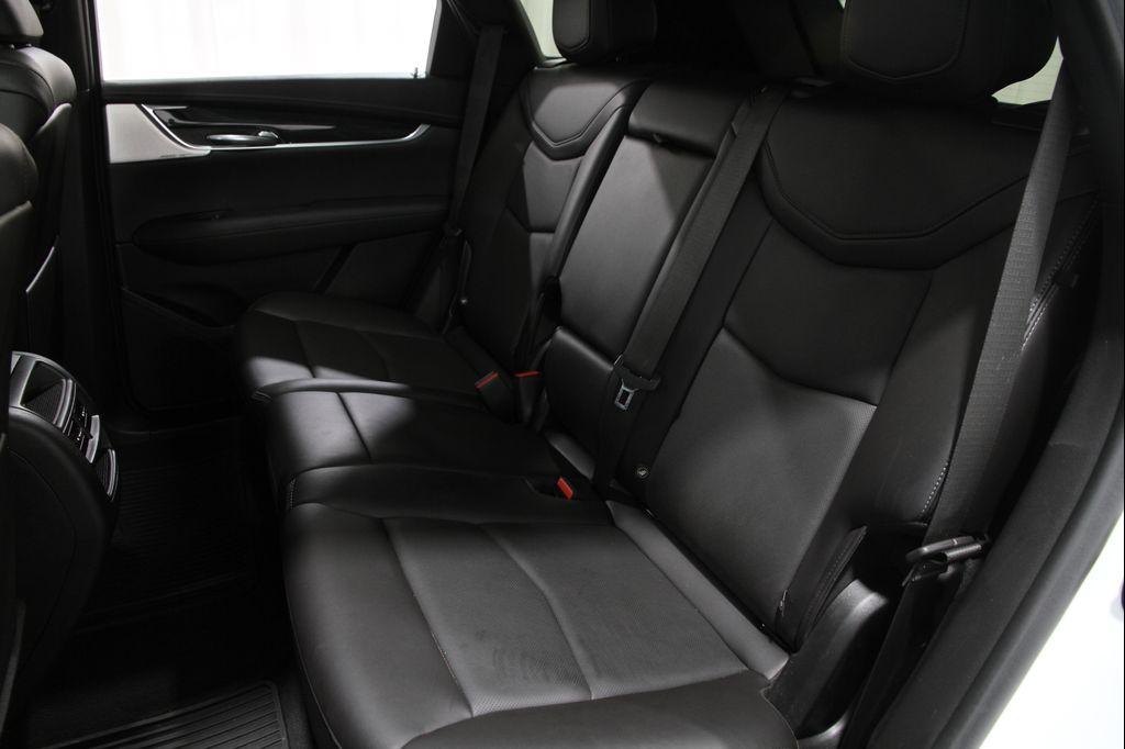 used 2022 Cadillac XT5 car, priced at $37,777