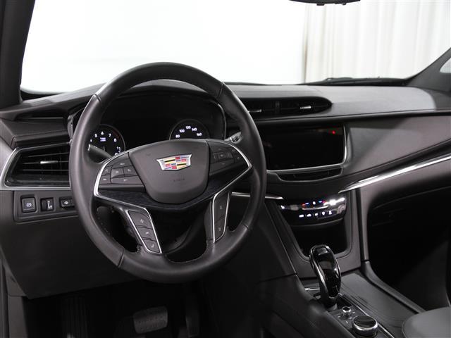 used 2022 Cadillac XT5 car, priced at $37,777