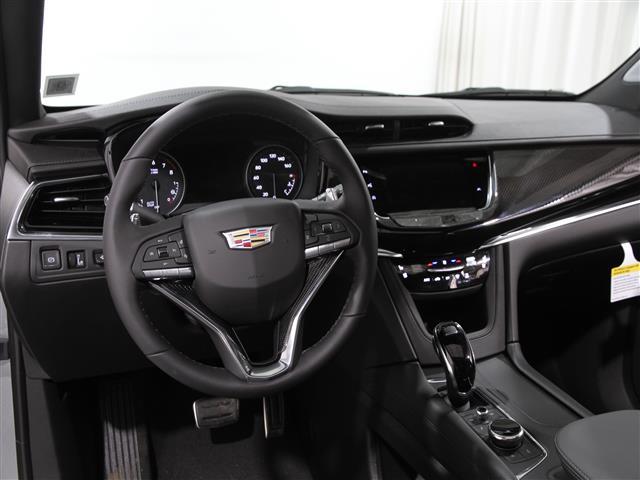 new 2025 Cadillac XT6 car, priced at $67,740