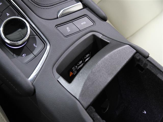 used 2024 Cadillac XT6 car, priced at $52,264