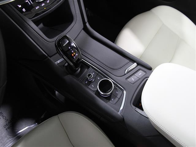 used 2024 Cadillac XT6 car, priced at $52,264
