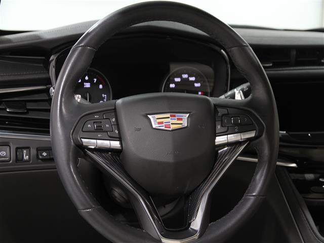 used 2024 Cadillac XT6 car, priced at $52,264