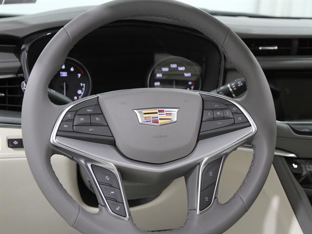 new 2025 Cadillac XT5 car