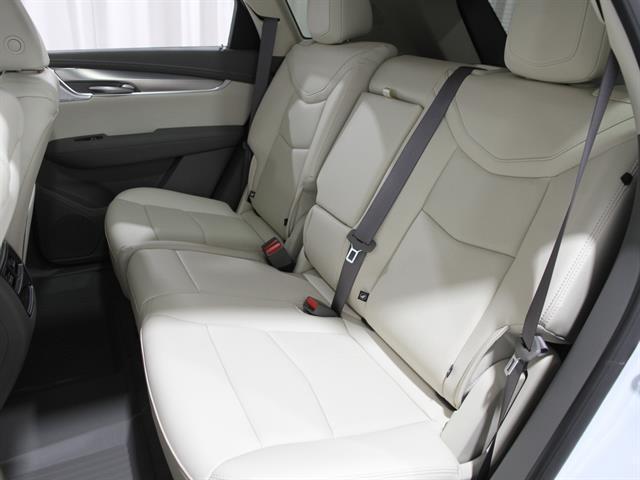 new 2025 Cadillac XT5 car