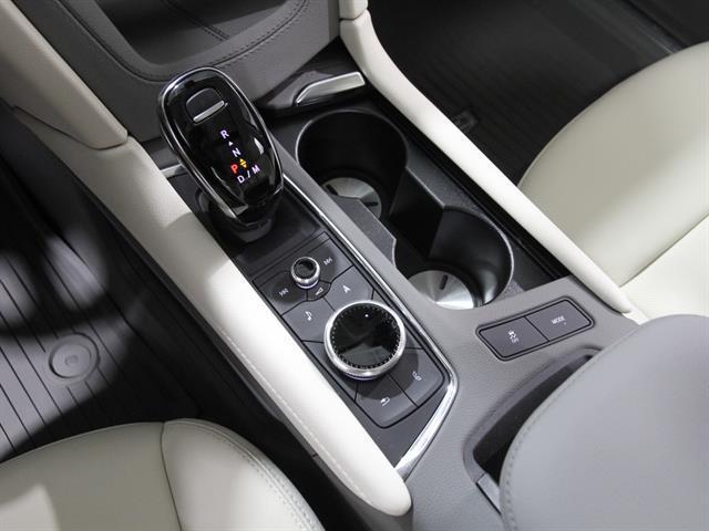 new 2025 Cadillac XT5 car