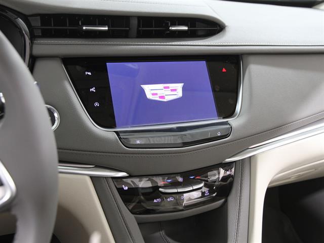 new 2025 Cadillac XT5 car