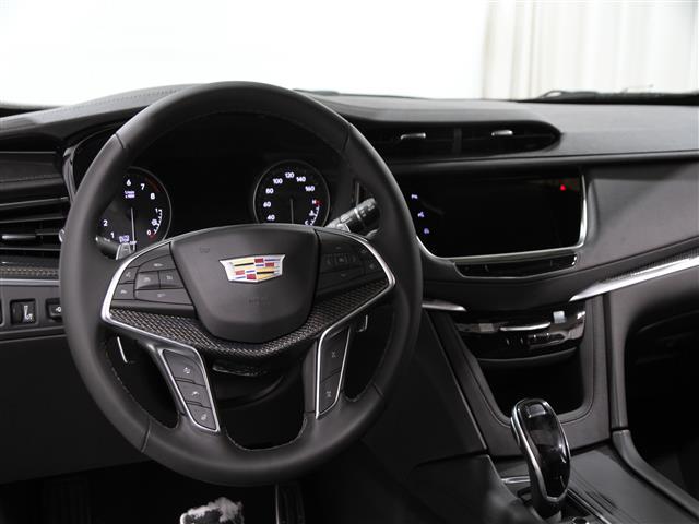 new 2025 Cadillac XT5 car, priced at $58,380