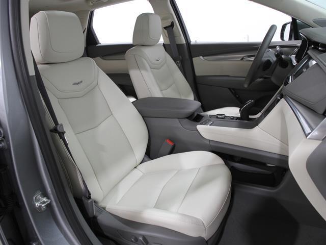 new 2025 Cadillac XT5 car, priced at $58,140