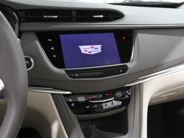 new 2025 Cadillac XT5 car, priced at $58,140