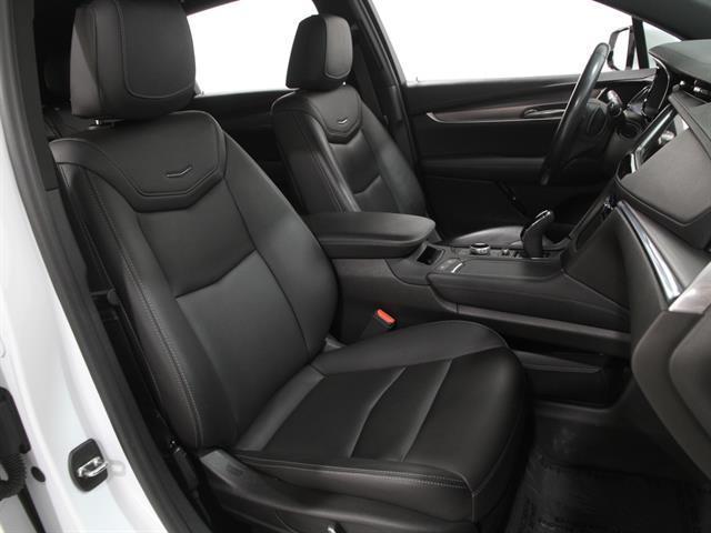 used 2023 Cadillac XT5 car, priced at $28,789