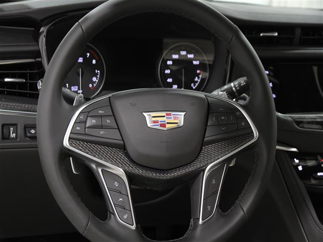 new 2025 Cadillac XT5 car, priced at $58,880