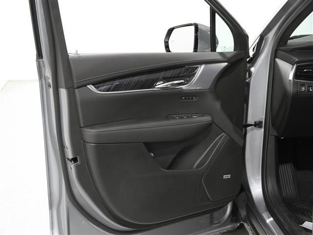 new 2025 Cadillac XT6 car, priced at $57,235