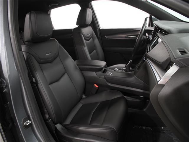 used 2022 Cadillac XT5 car, priced at $32,490