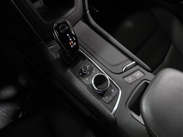 used 2022 Cadillac XT5 car, priced at $32,490