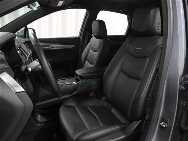 used 2022 Cadillac XT5 car, priced at $32,490