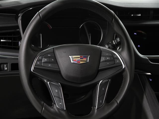 used 2022 Cadillac XT5 car, priced at $32,490