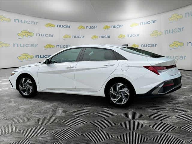 new 2025 Hyundai Elantra car, priced at $26,285