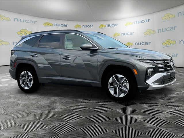 new 2025 Hyundai TUCSON Hybrid car, priced at $35,804