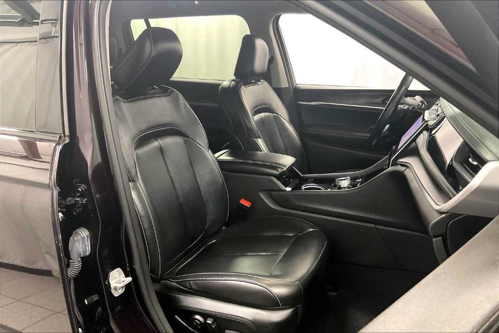 used 2022 Jeep Grand Cherokee L car, priced at $32,300