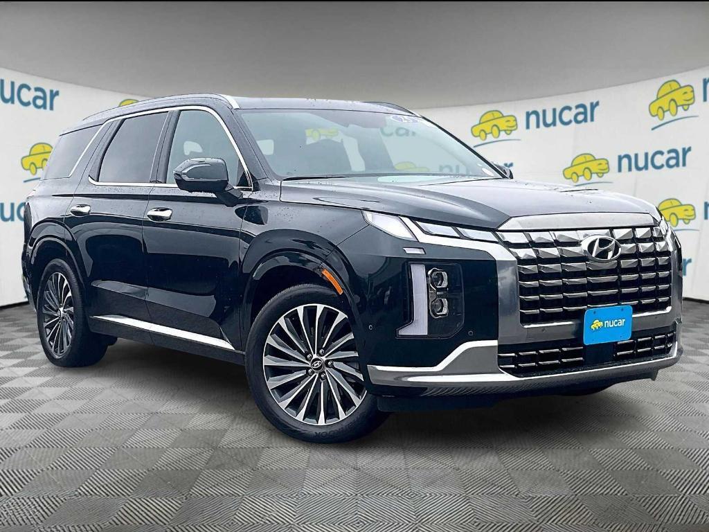 used 2025 Hyundai Palisade car, priced at $46,200