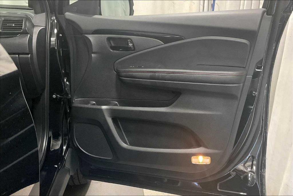 used 2025 Honda Passport car, priced at $45,900